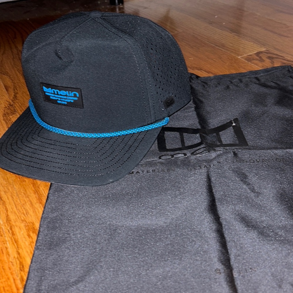 Navy Melin Hat with bag